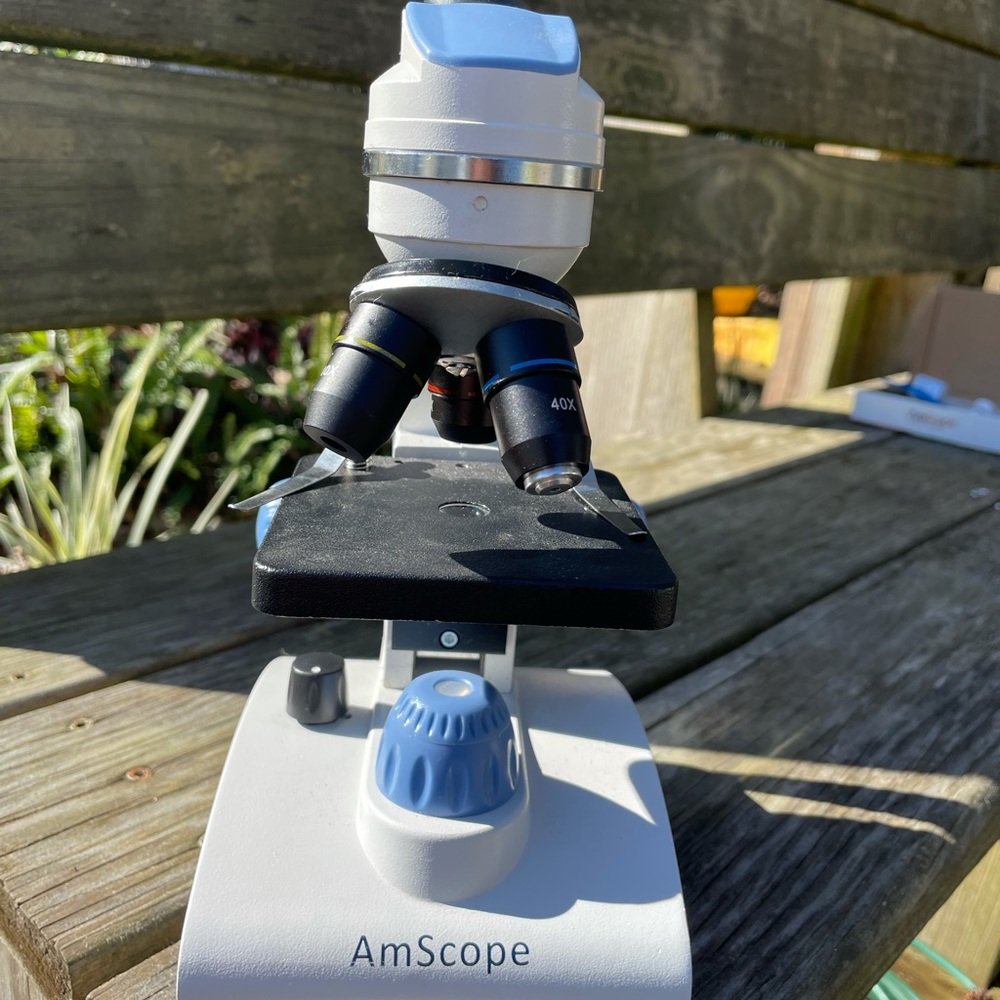 Like New Beginner Level Microscope - Picture 3 of 5